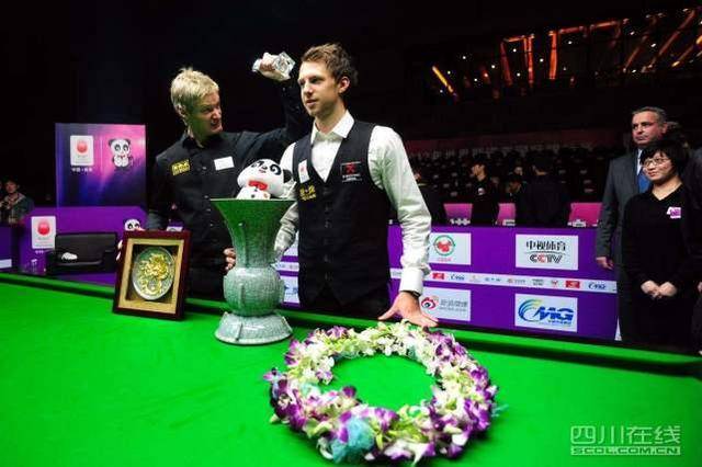 之间依然维 之间依然维