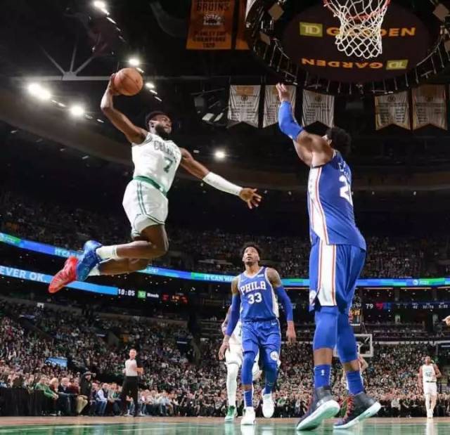 他们的足球 他们的足球